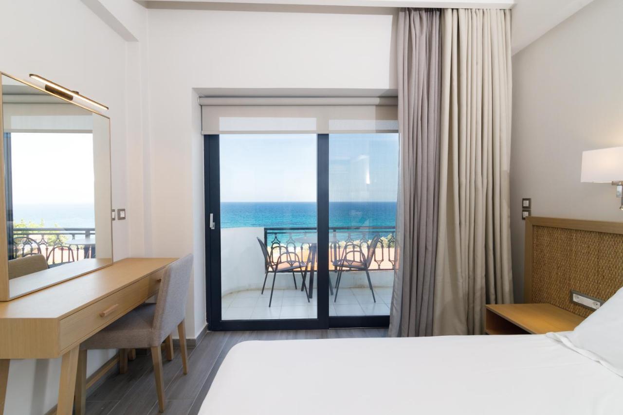 Elegant Beach Hotel Kyparissia Exterior photo